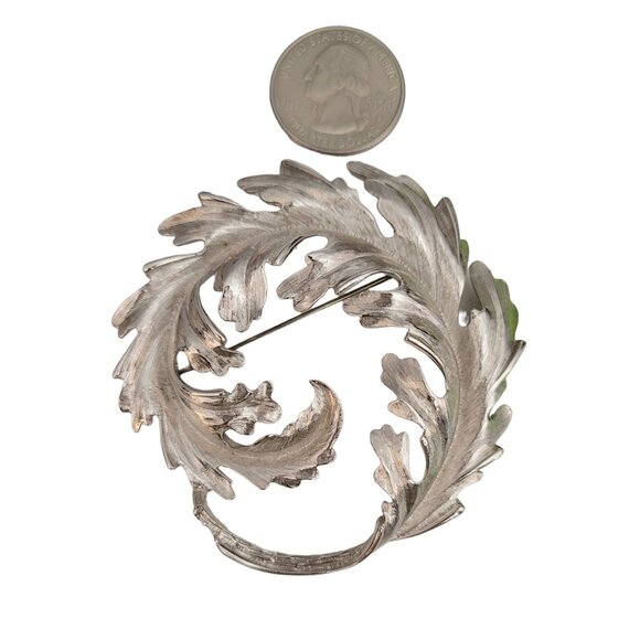Monet Silver Tone Round Leaf Feathery Brooch Pin, Signed - Picture 5 of 6